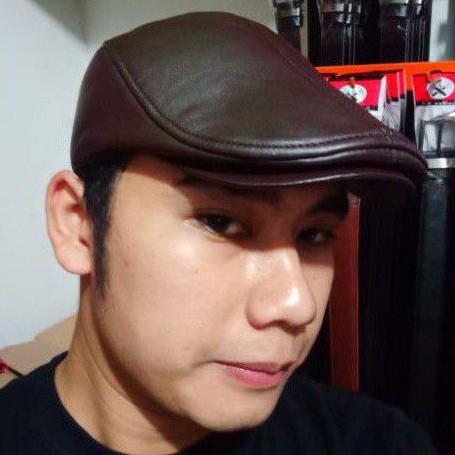 TOPI PET KULIT ASLI MODEL MAHER ZAIN BAHAN KULIT HALUS DAN LEMBUT