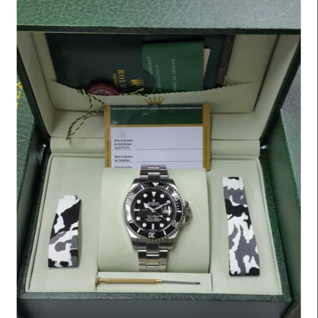 Jam tangan Rolex Submariner KWS