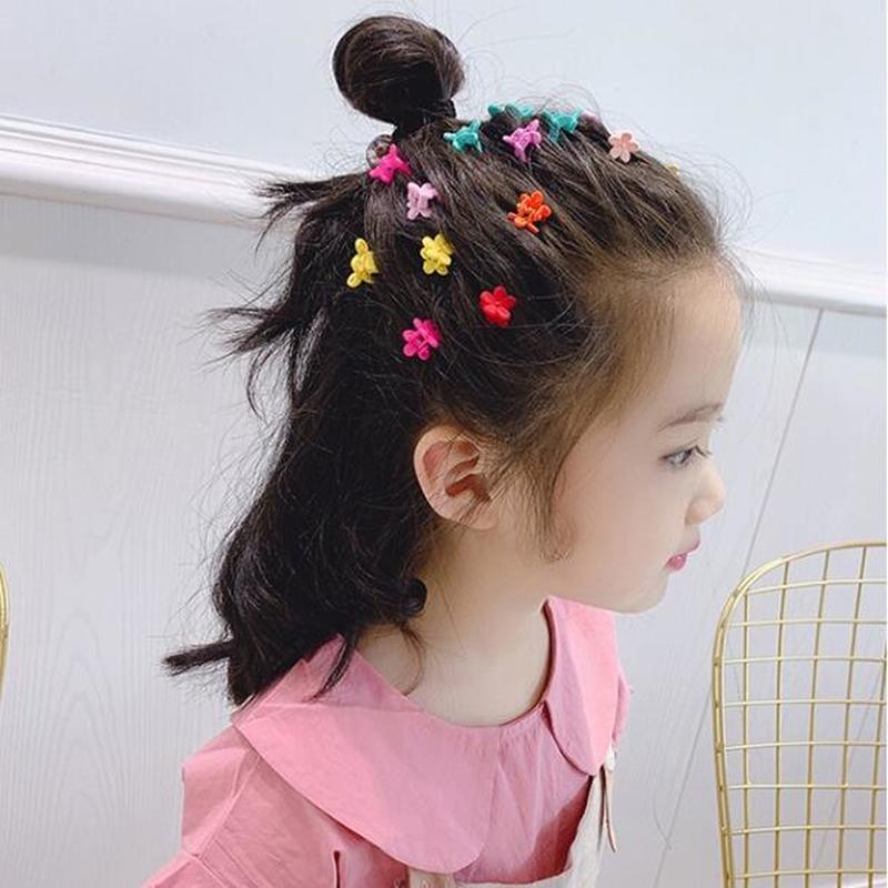 1pc Jepit Rambut Mini Bentuk Bunga Warna Acak Gaya Korea Untuk Anak Perempuan