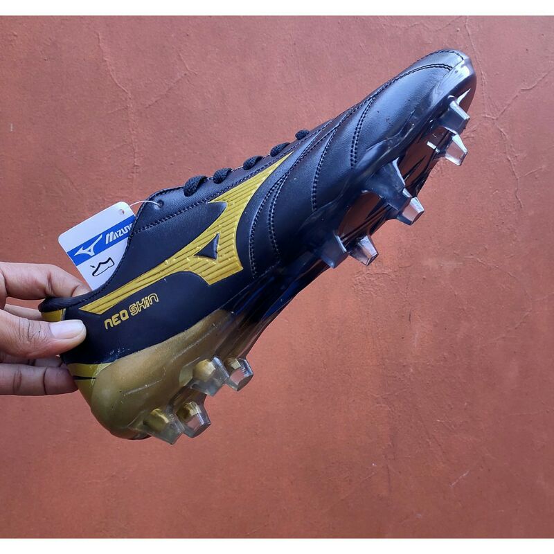 sepatu bola MIZUNO|rebula titanium| Soccer