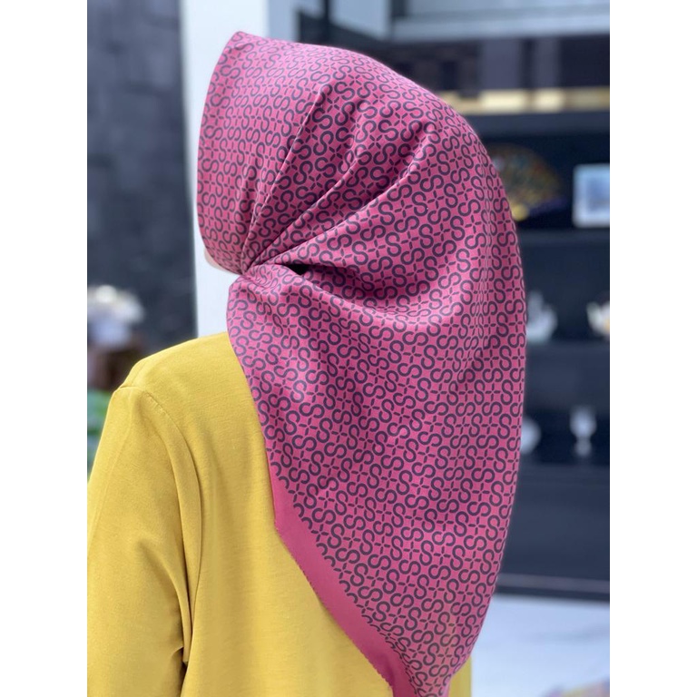 Hijab Segiempat Motip Voal Motif Terbaru Lasercut Hijab Segiempat Voal Motif Printing Kerudung Segiempat Voal Jilbab Segiempat Voal Motip,Kerudung Segiempat GROSIRR-M843 Merah