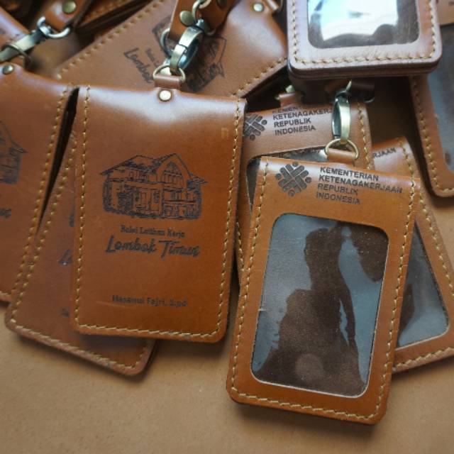 

Name Tag Holder Kulit - Id Card Holder Kulit
