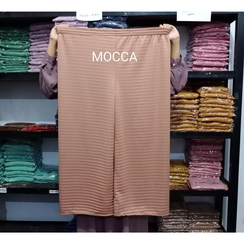 Celana kulot knit jumbo oversize - muat sampai bb 90 kg