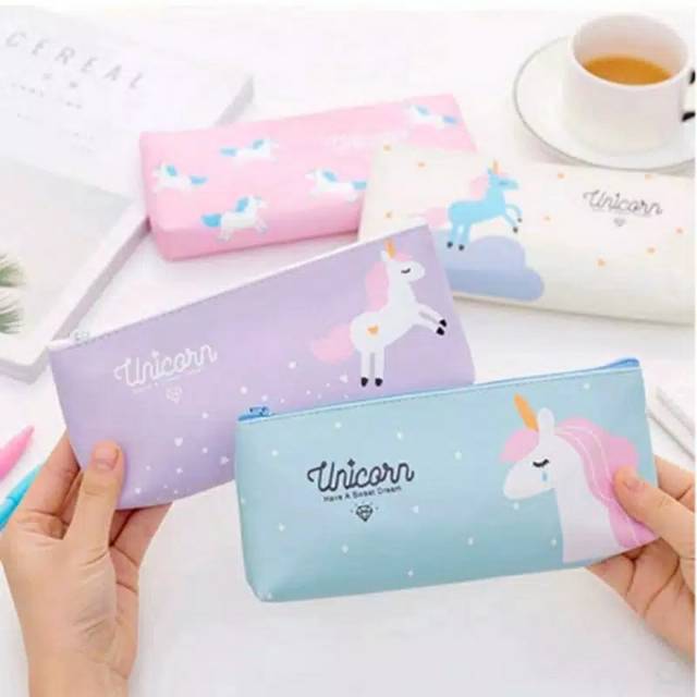 Tempat pensil unicorn