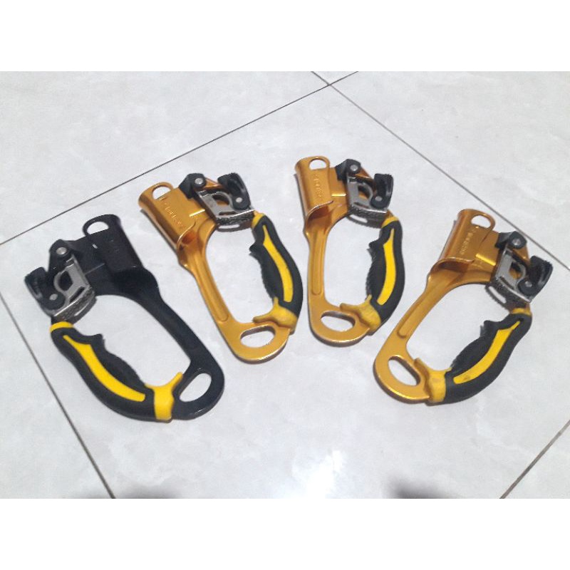Petzl Ascension Jumar Jummar Hand Ascender Rope Clamp