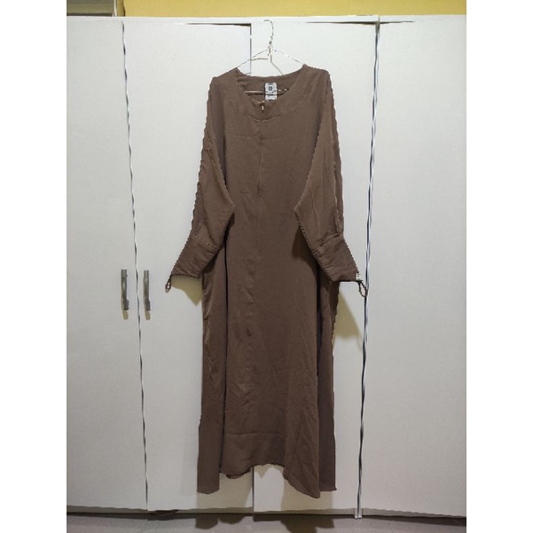 ELMADINA LUNA ABAYA PRELOVED