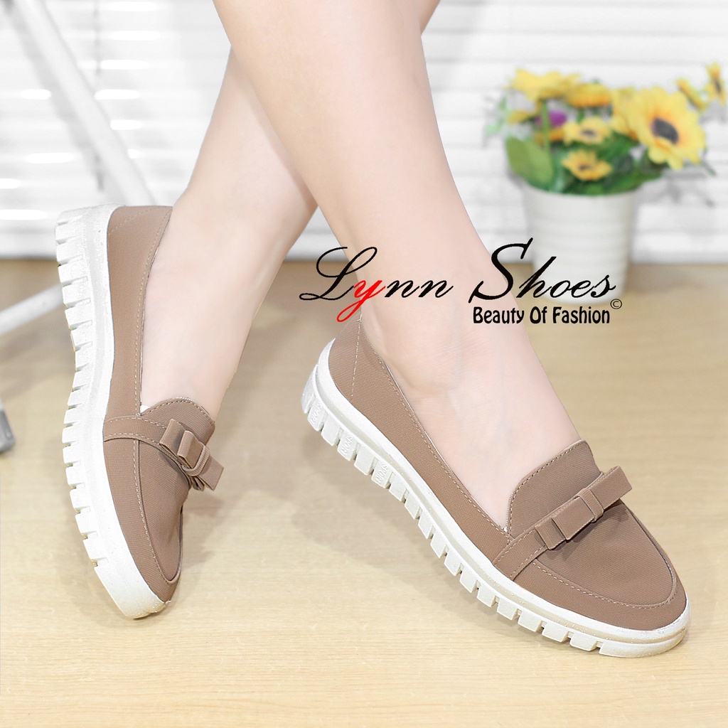 Lynn Sepatu Slip On Wanita K5MG  - Biru / Coklat / Cream / Hitam / Pink