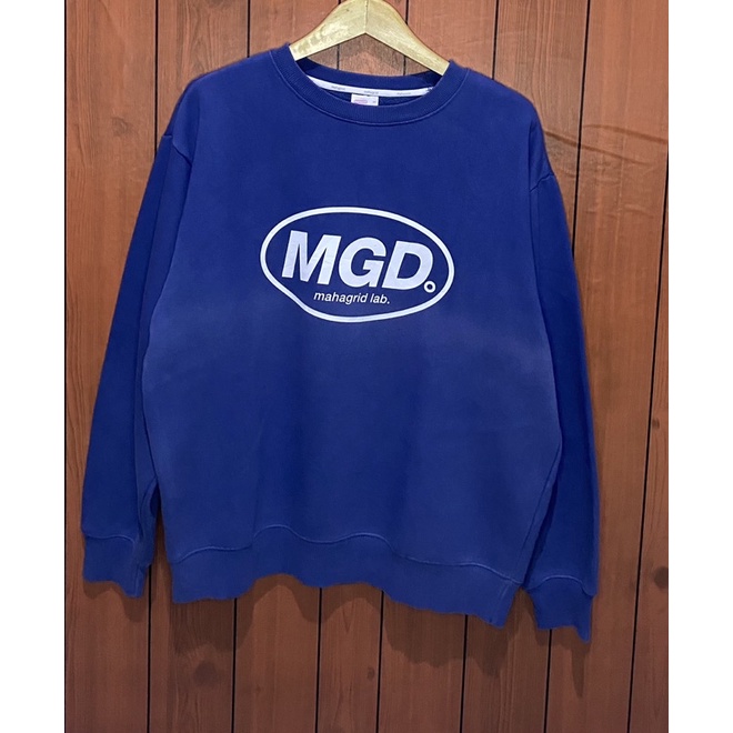 crewneck mahagrid