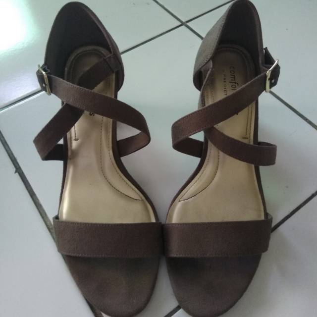 Payless Heels Comfort Plus by Predictions ( SANDAL HEELS / HEELS /SANDAL HAK/ PAYLESS ) PRELOVED