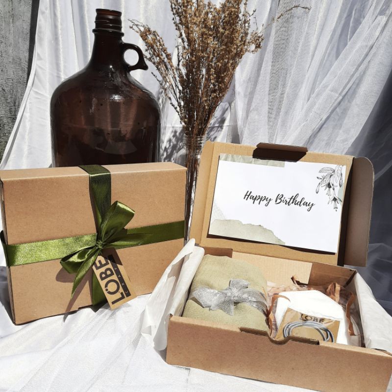 

Hampers | Kado | Kado Ulang tahun | Bingkisan | Kado Unik