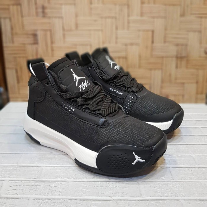 Sepatu Anak Nike Jordan Hitam Putih Import Grade Original - 31