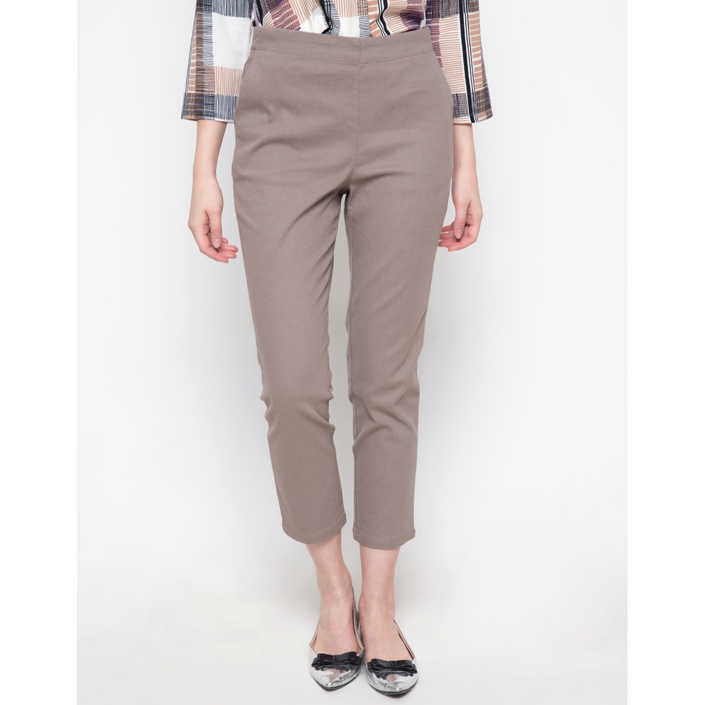 Matahari St Yves Celana Panjang Ankle Cotton Twill Matahari St Yves Celana Panjang Ankle Cotton Twill