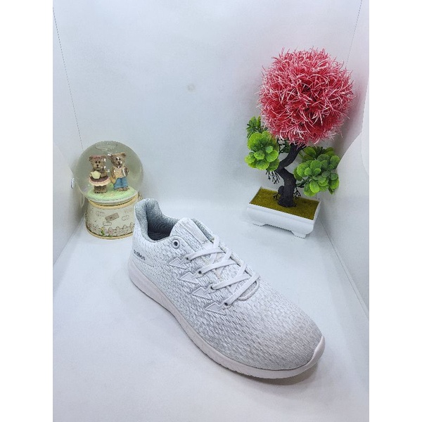 sepatu sport wanita/pria ardiles ( ORIGINAL ) 37 - 40