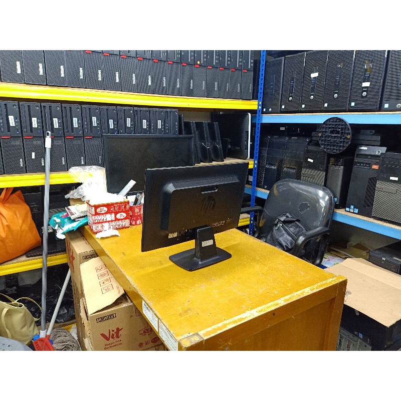 MONITOR LED HP 19 INCH WIDE BARANG MANTAP