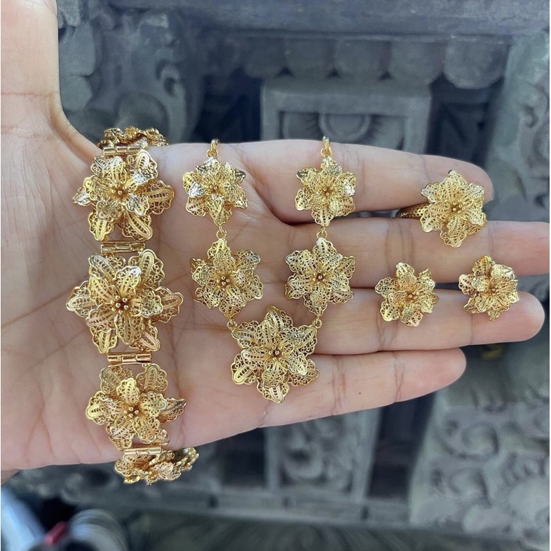 Set Perhiasan Wanita Lapis Emas Kendari