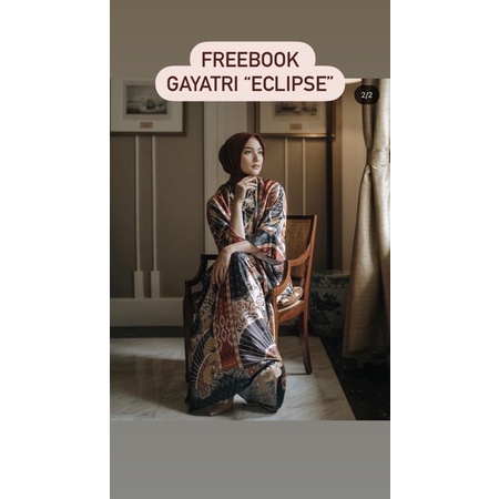 GAYATRI DRESS WEARING KLAMBY
