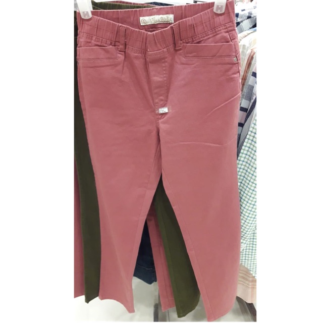 Celana wanita triset