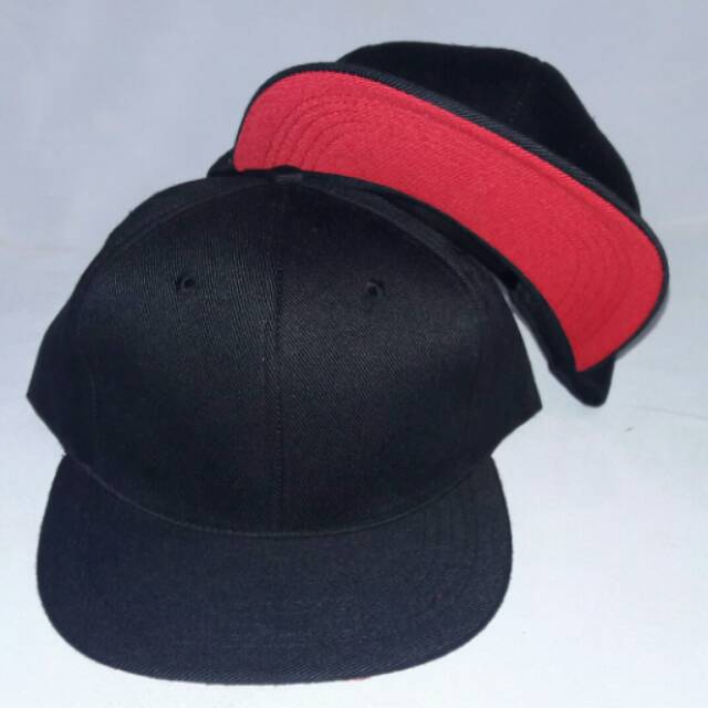 Topi snapback hitam full based merah