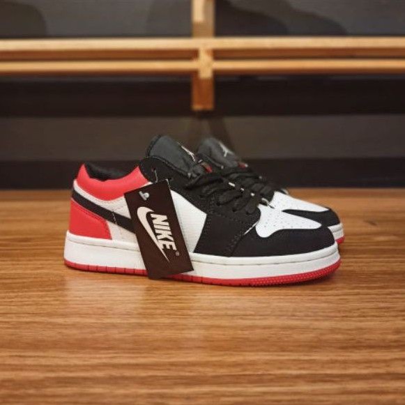 Sepatu NK Air Jordan Low Black Toe Import Quality Made In Vietnam