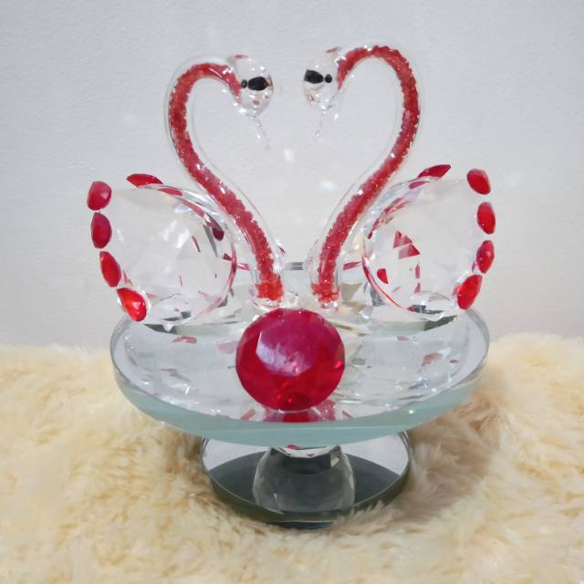 Pajangan Kristal Angsa Putar Khusus Gosend