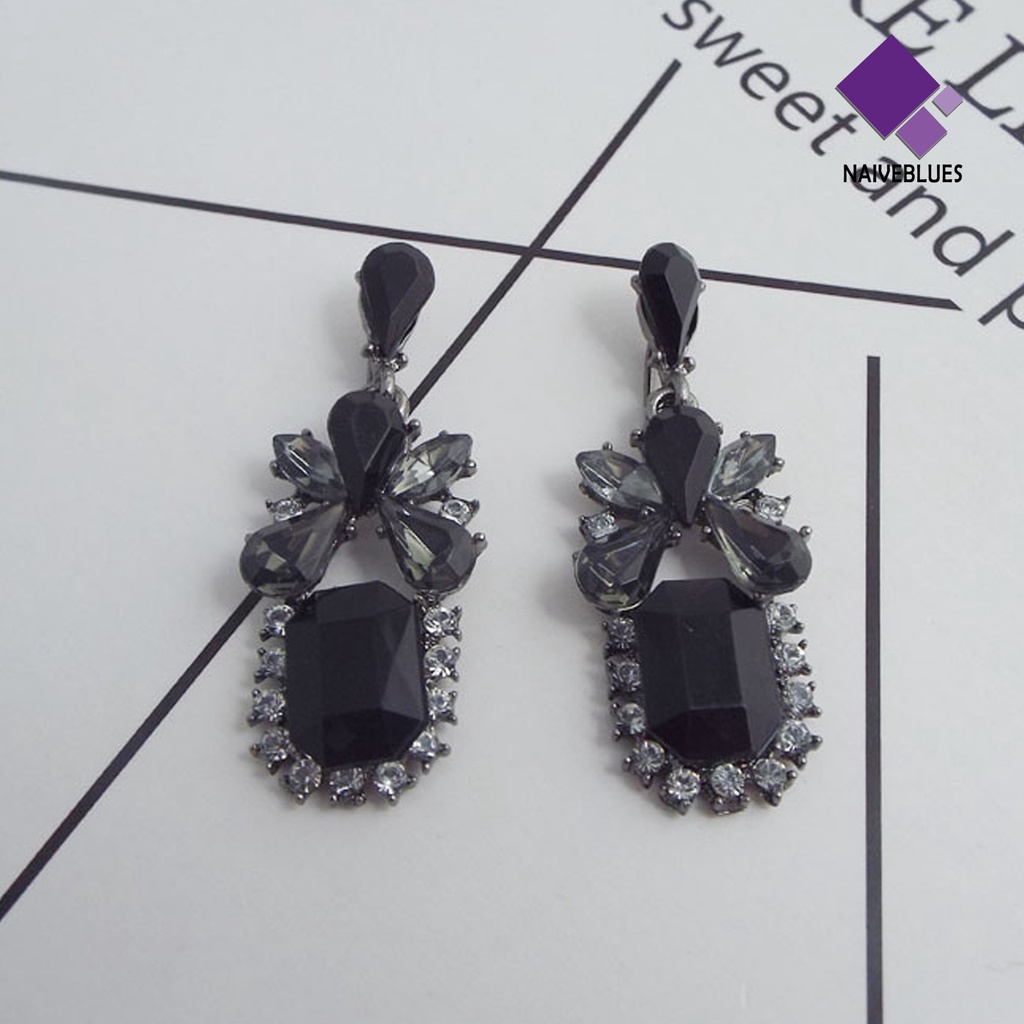 Anting Juntai Bentuk Waterdrop Persegi Warna Hitam Gaya Vintage Untuk Wanita