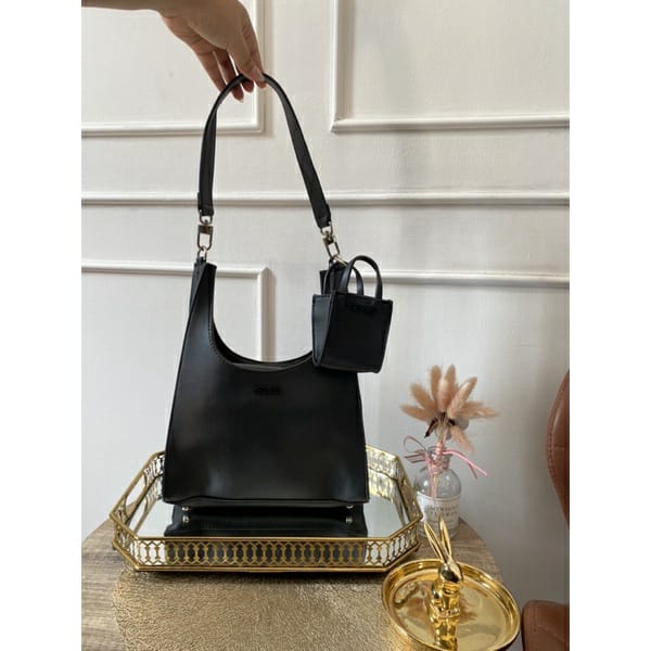 TAS wanita guess shoulder bag