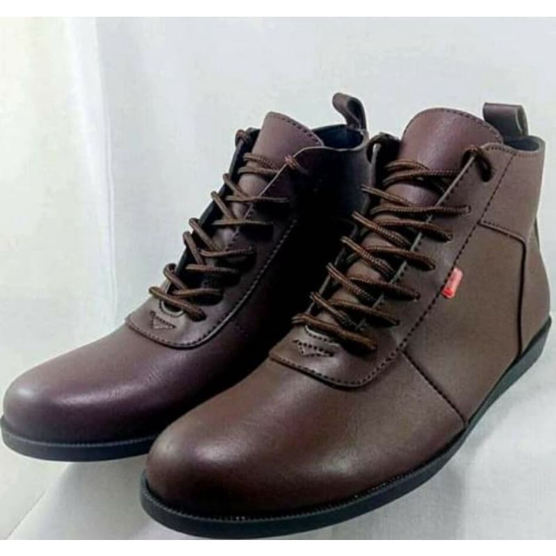 sepatu safety model Brodo coklat