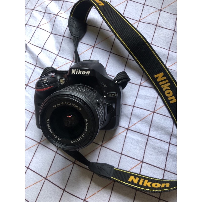 Kamera DSLR NIKON D5200 Kit bekas pemakaian pribadi