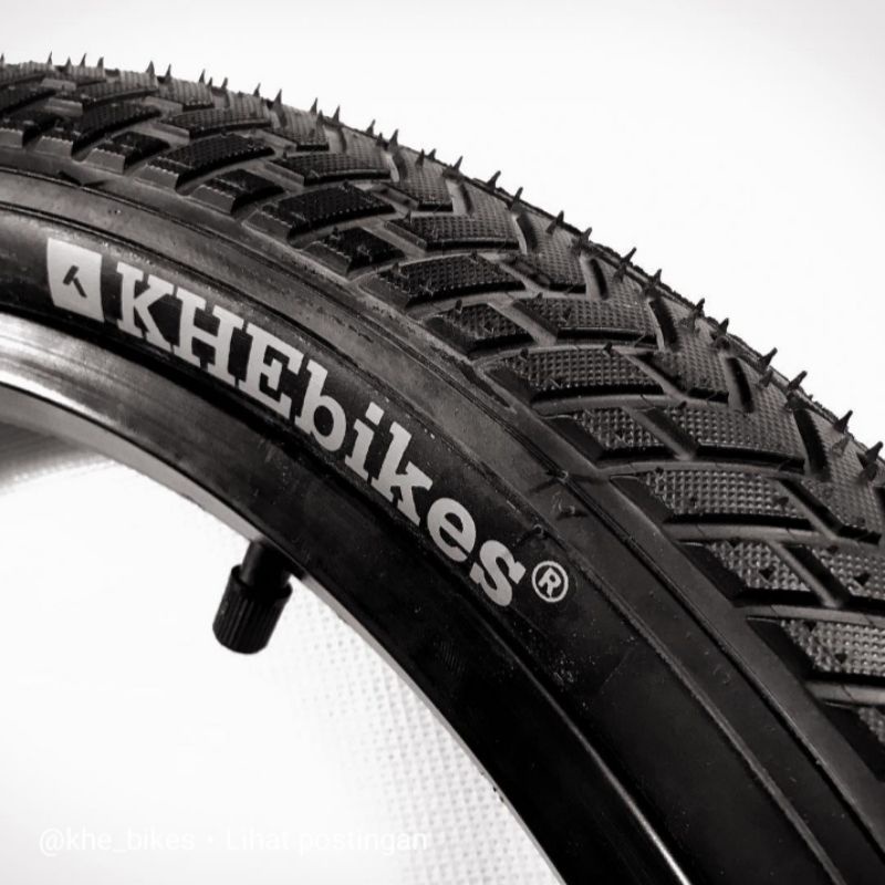 Ban KHEbikes mvp 20×2.30 tire bmx