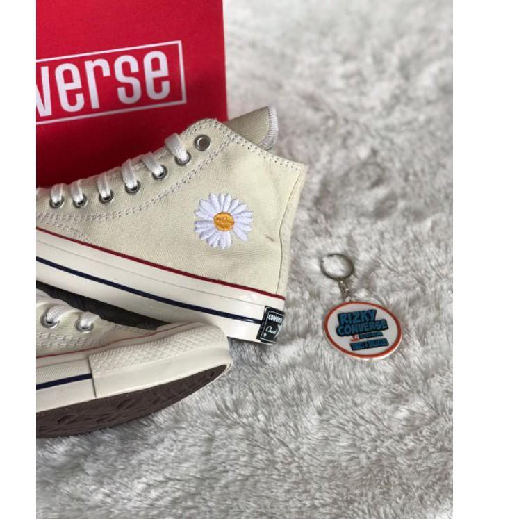 

Best Terlaris ( PAPER BAG) SEPATU CT PEACE MINE Flowers HIGH GLOSSY Pum RHZ