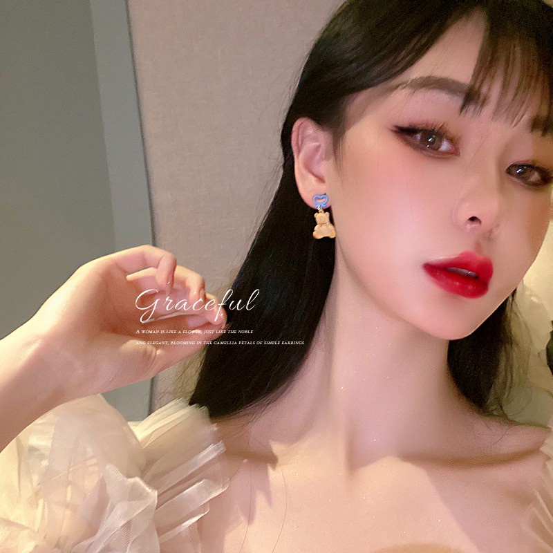 Biru Cinta Hati Kartun Beruang Bunga Putih Anting Lady Korea Asimetris Telinga Aksesoris