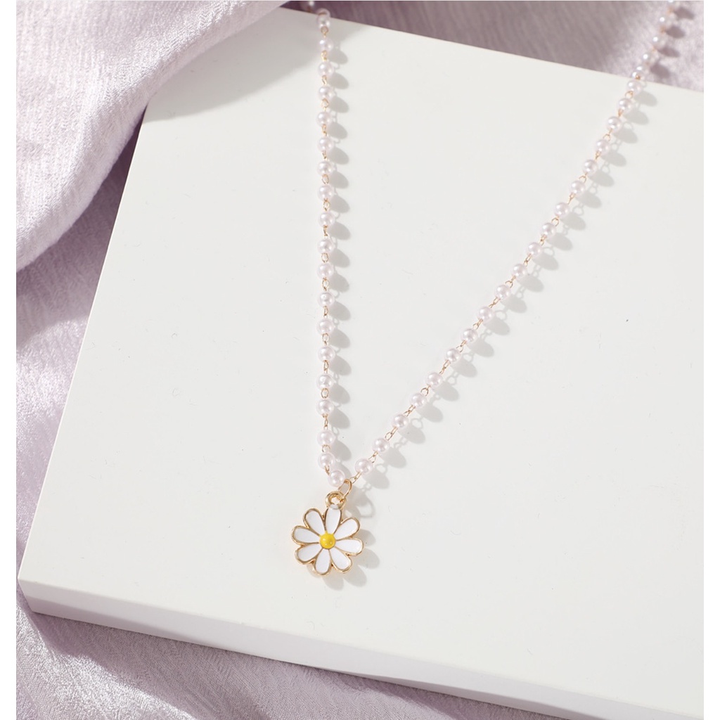 Kalung Liontin Wanita MUTIARA DAISY Gaya Korea Fashion Women Pearl Necklace Aksesoris Feshyen Cewek