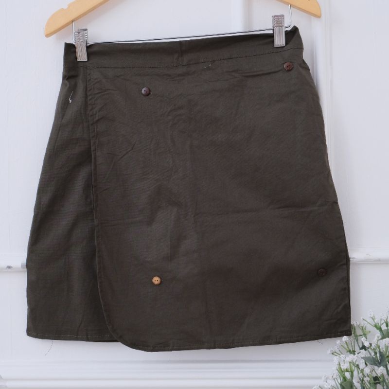 Celana Pendek Rok Jumbo Model 3/4 Katun.