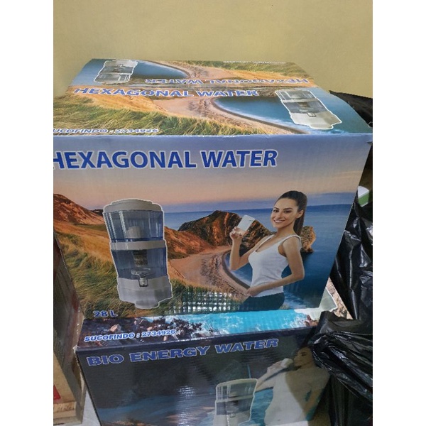 Hexagonal 28 Liter Bio Energy Water Purifier mineral water pot, penyaring air