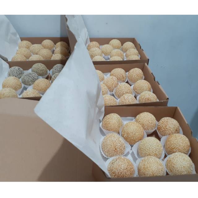 

Kana - Snack Kue Onde-Onde (1 box 10 pcs)
