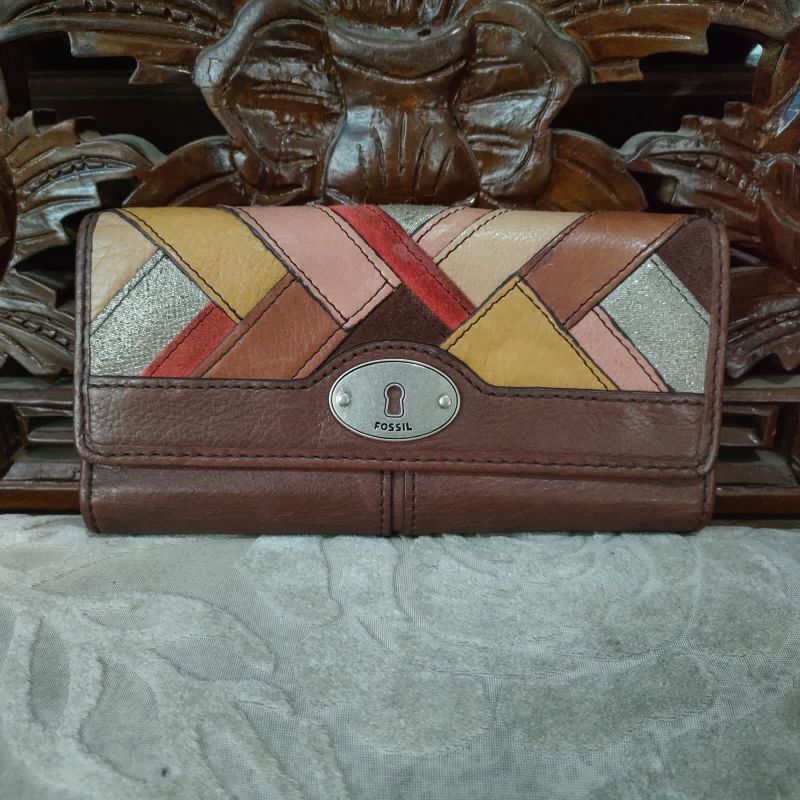 Dompet fossil maddox pw preloved, sale