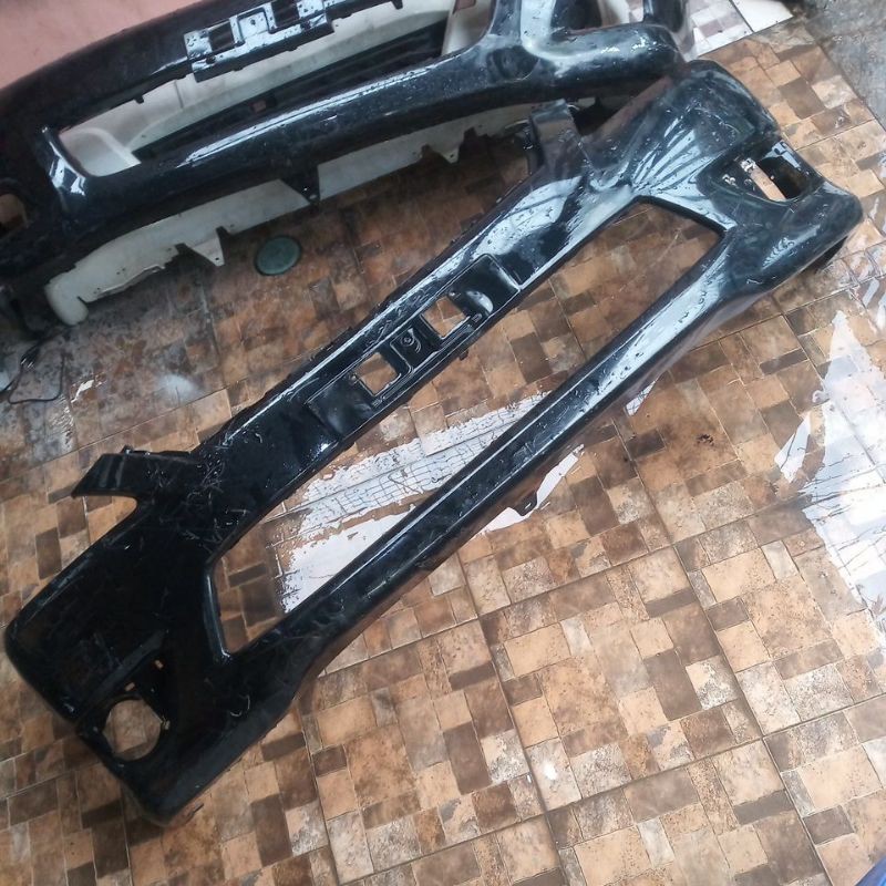 Bumper depan Toyota Innova G 2012