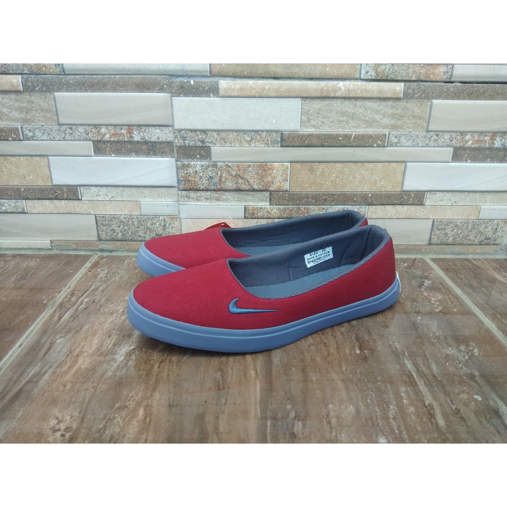SEPATU WANITA SLIP ON 01 FOXING ABU TERLARIS BERKUALITAS.SEPATU KULIAH KERJA SANTAI SIMPLE DAN UNIK