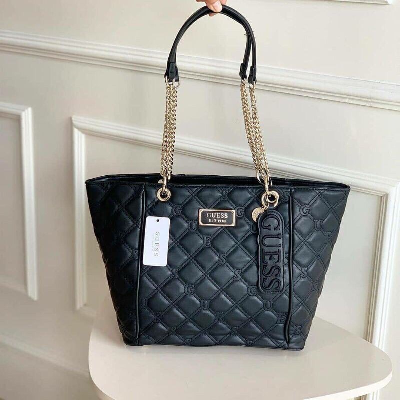 SALE Guess Lolli Tote bag Quilted