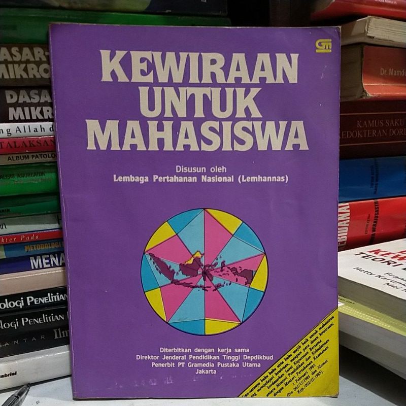 

kewiraan untuk mahasiswa disusun oleh lembaga pertahanan Nasional