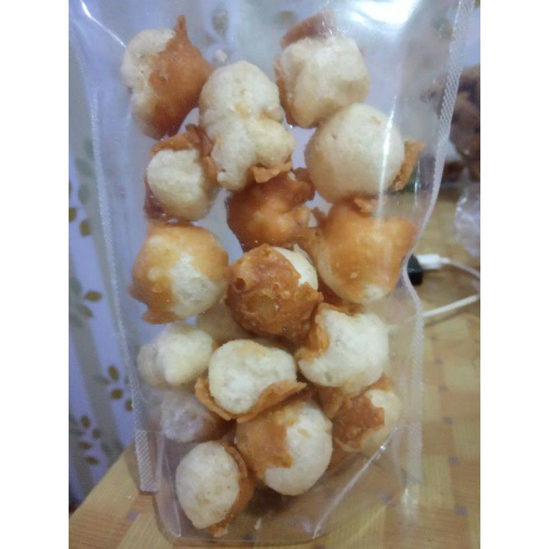 

Gurilem//toping makanan baso aci
