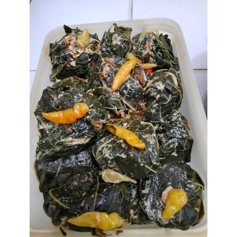 

Buntil /Kuliner jadul / buntil daun singkong