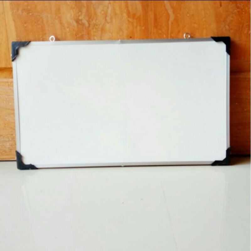 

Papan Tulis Whiteboard 30 x 40 cm Hitam Putih Double