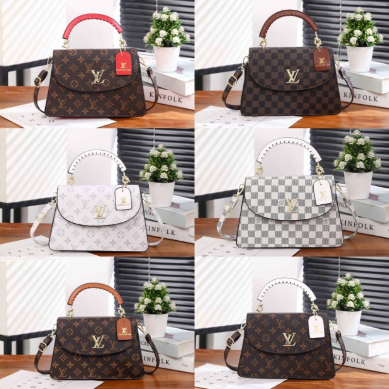 LV Envelope Gold Hardware #R62107#