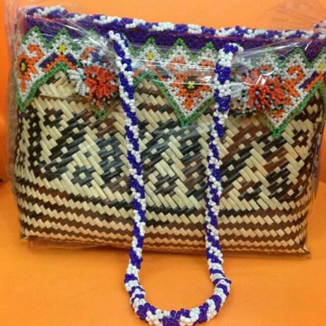 Tas etnik rotan bentuk kotak