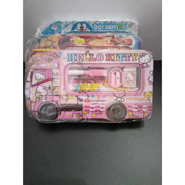 

kotak pensil bentuk mobil ada isi 9588