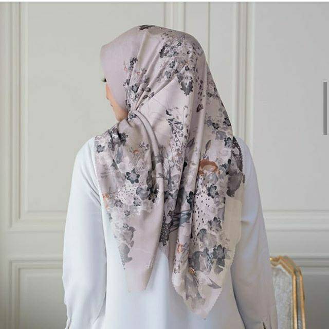 ramsi scarf by Hl premium