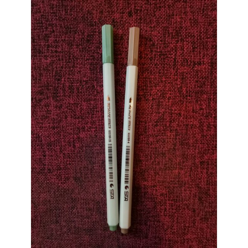 

Brush Pen atau Spidol Warna
