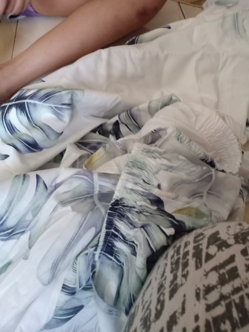 Sprei Katun Lokal Cvc Emma Montsera Hijau Kombinasi