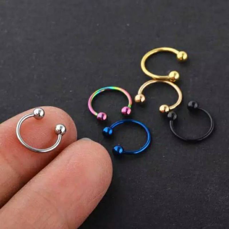 ANTING PIERCING HIDUNG TELINGA ANTING HURUF U WARNA SILVER